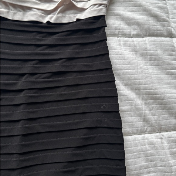 London Times black and grey corporate chic bodycon dress - Picture 5 of 7